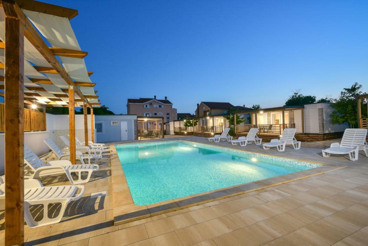 Bungalov Medanic - Private Pool Privlaka  Eksteriør bilde