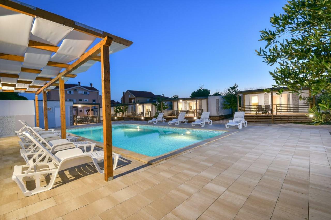 Bungalov Medanic - Private Pool Privlaka  Eksteriør bilde
